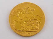 Appraisal: A George V gold sovereign dated