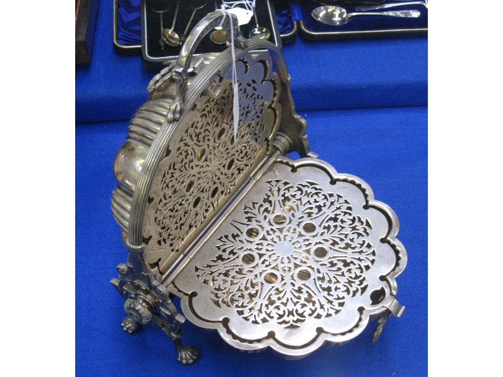 Appraisal: Victorian silver plated hot biscuit box