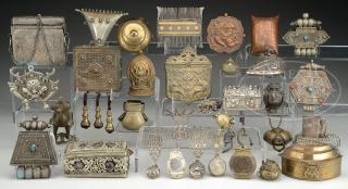 Appraisal: LOT OF THIRTY-TWO VARIOUS SMALL BOXES AND ACCESSORIES Asia th