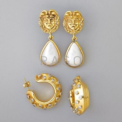 Appraisal: TWO PAIRS TAILORED K GOLD EARRINGS Reversible broad hoops one