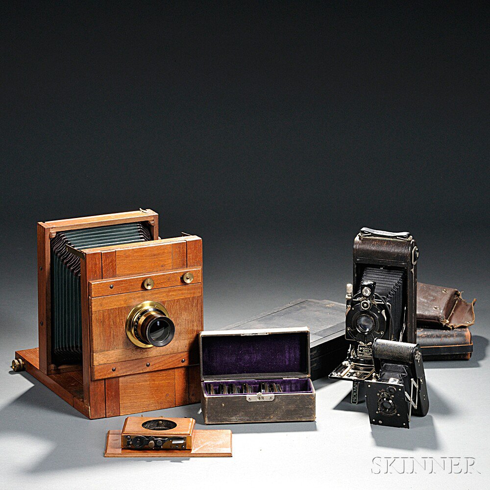 Appraisal: Lens Casket Set and x Dry Plate Camera Continental c