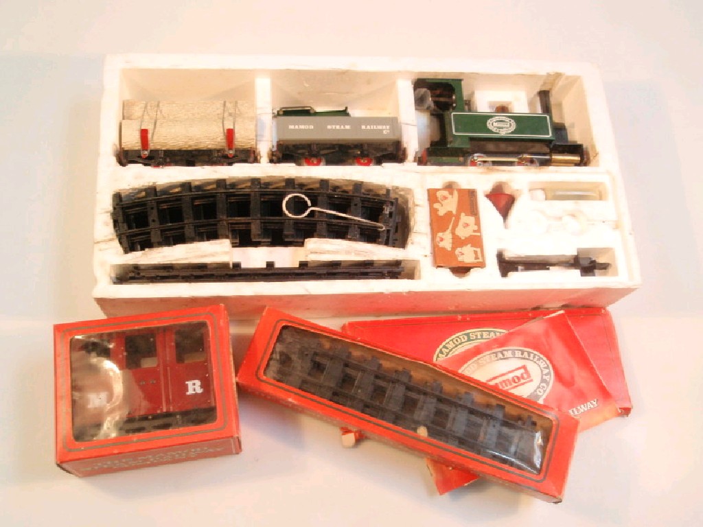 Appraisal: A Mamod RS steam railway set and accessories