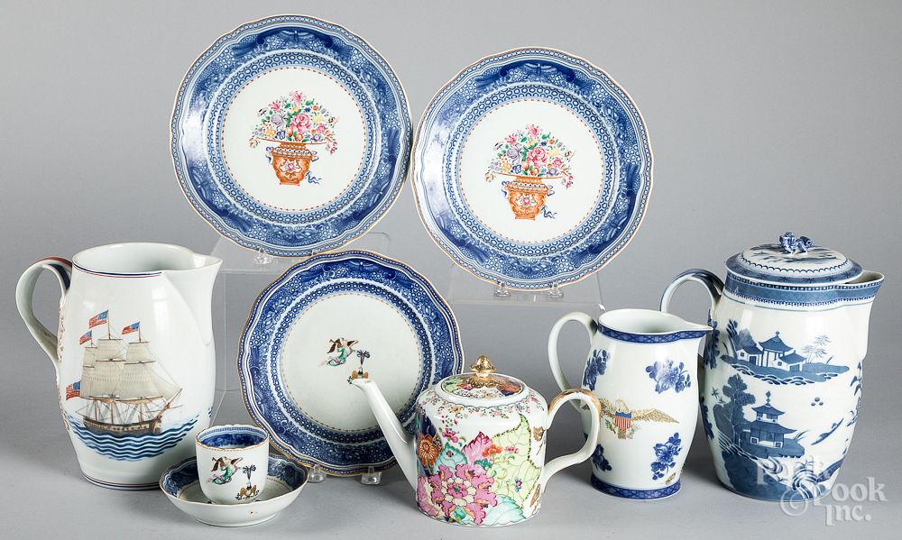 Appraisal: Nine pieces of Mottahedeh export style porcelain Nine pieces of