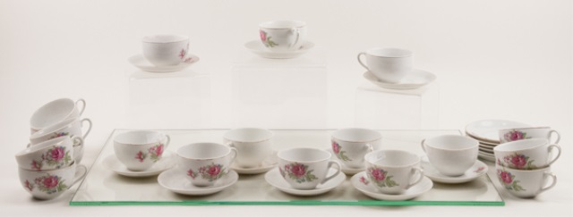 Appraisal: Cups and Saucers Diameter Condition Some stains and chips wear