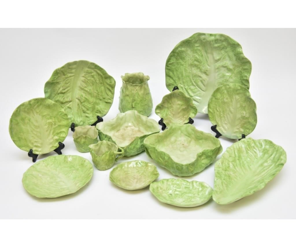 Appraisal: Fourteen pieces of lettuce ware Majolica Wannopee aka New Milford