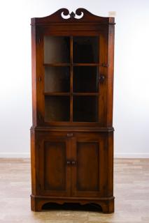 Appraisal: Lancaster PA Benchcrafted Corner Cupboard Early th Century Lancaster PA