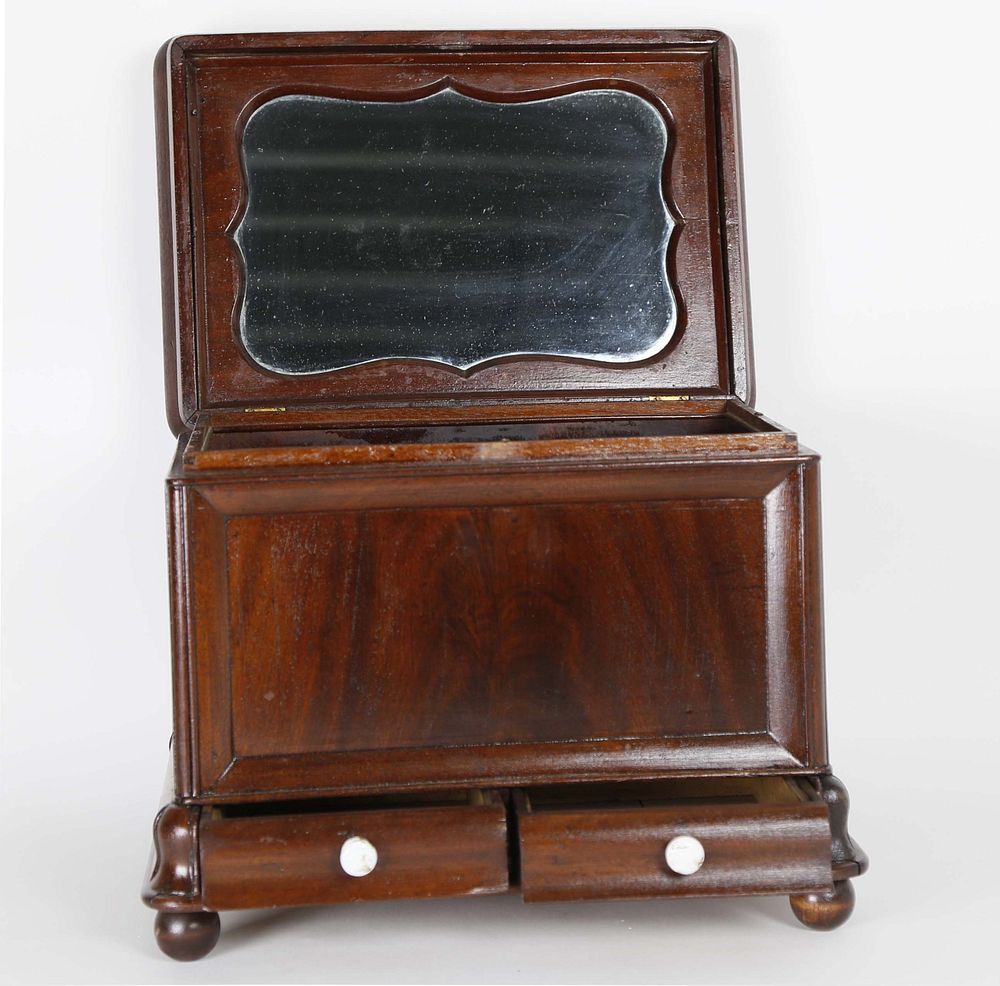 Appraisal: American Empire Lady's Mahogany Dressing Box th Century American Empire