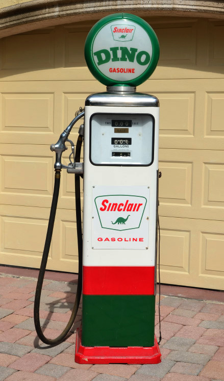 Appraisal: ERIE MODEL SINCLAIR GAS PUMP Serial number TE Sinclair Gasoline