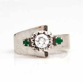 Appraisal: An ct white gold diamond and emerald ring estimated diamond