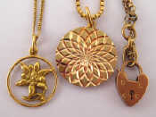 Appraisal: A mixed lot comprising a yellow metal tests carat gold