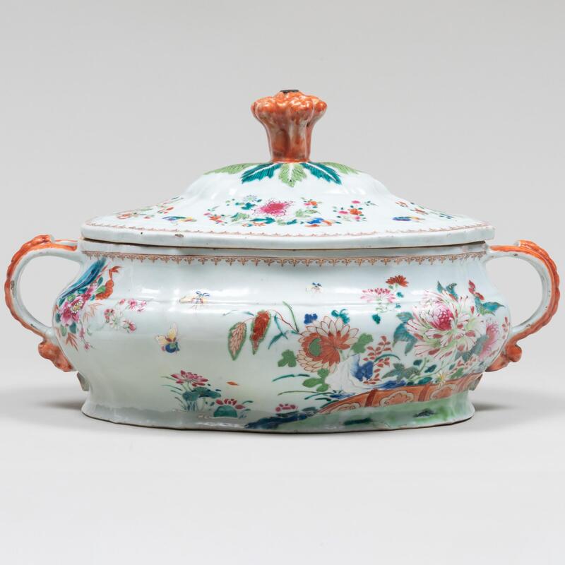 Appraisal: Chinese Export Porcelain Tureen and Cover Unmarked x x in