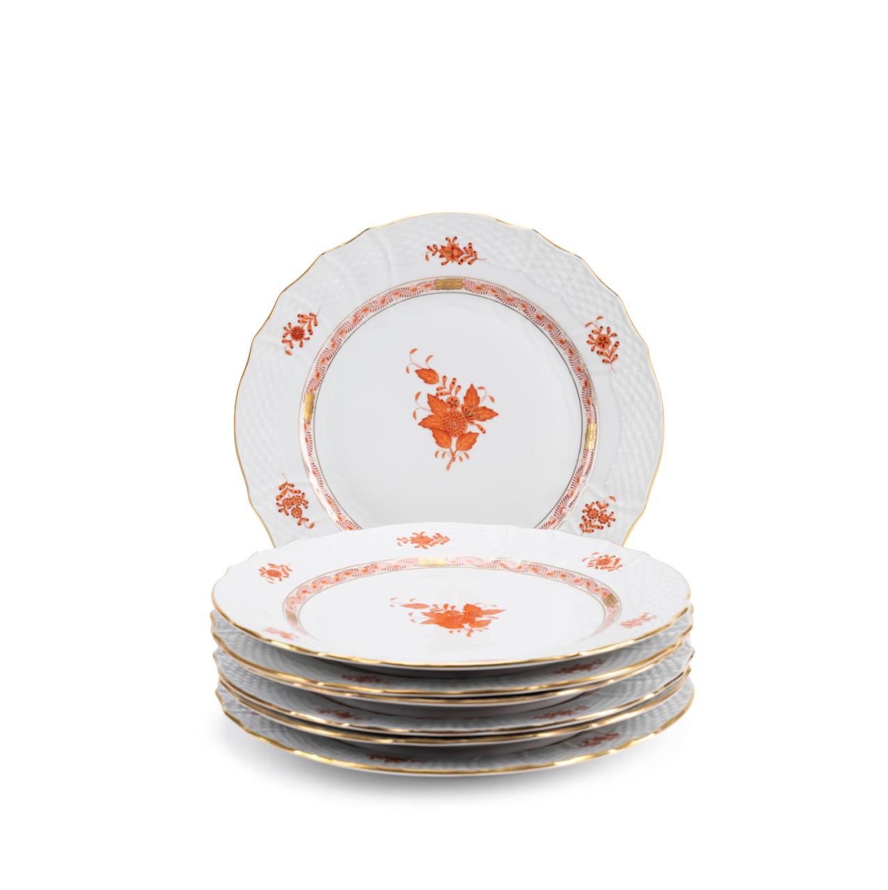 Appraisal: HEREND RUST CHINESE BOUQUET DINNER PLATES Herend Hungarian set of