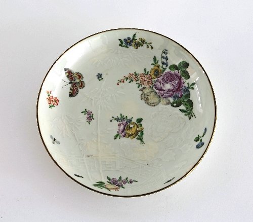 Appraisal: A Chinese export soft paste porcelain plate decorated with flowers