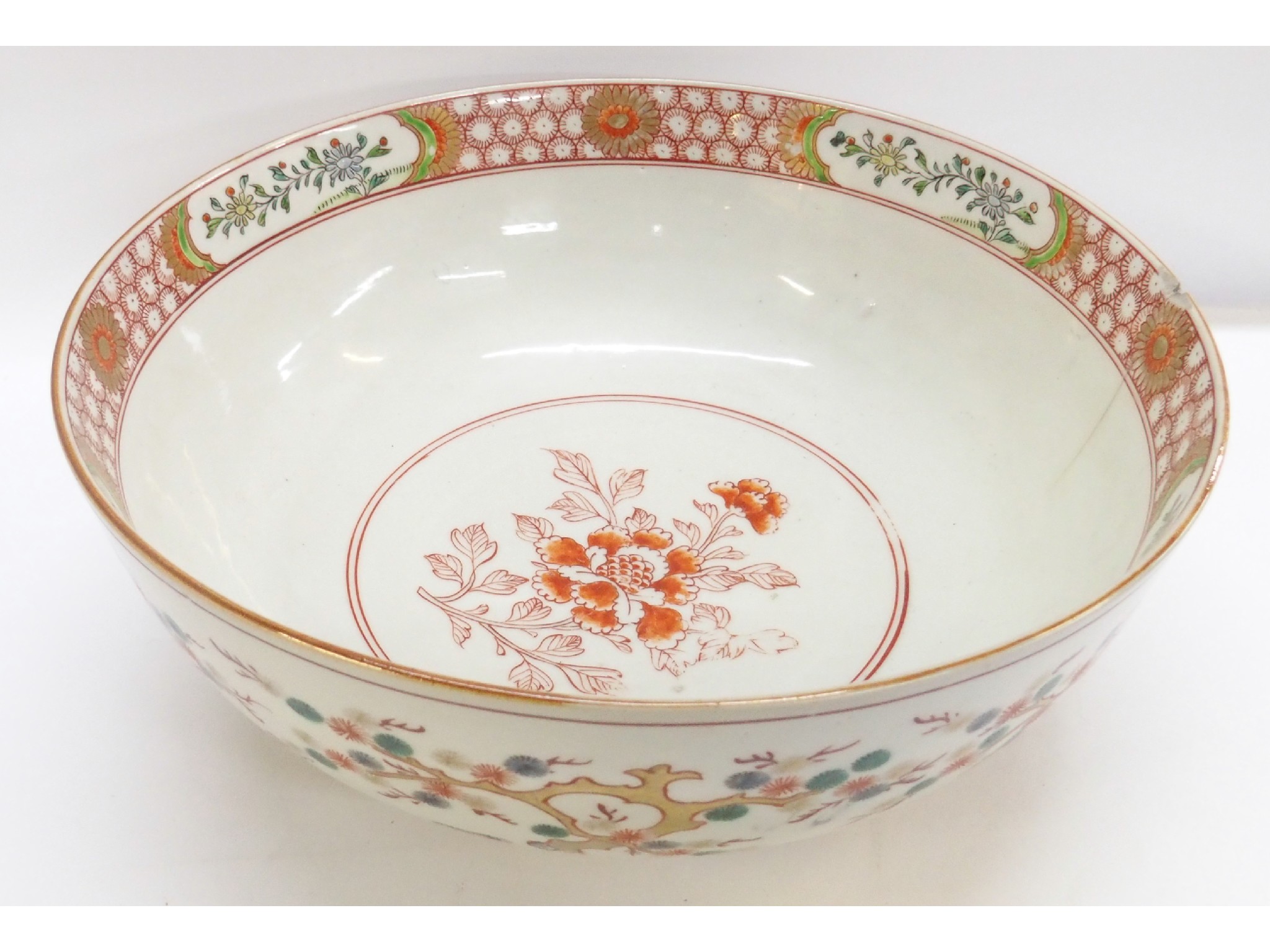 Appraisal: Chinese porcelain centrebowl