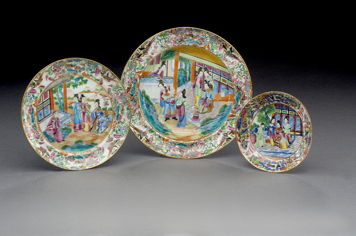 Appraisal: CHINESE EXPORT PORCELAIN FAMILLE ROSE PART DINNER SERVICE MID-NINETEENTH CENTURY