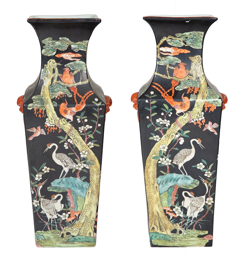 Appraisal: A PAIR OF MONUMENTAL CHINESE PORCELAIN VASES QING DYNASTY LATE