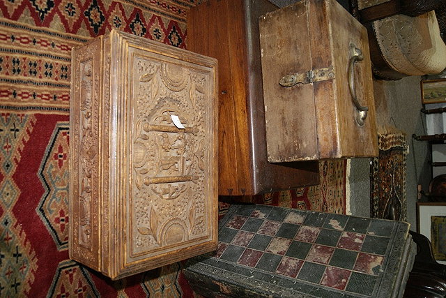 Appraisal: A CHINESE CARVED CANTON BOX a backgammon box and two