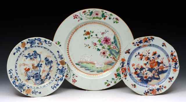 Appraisal: A CHINESE FAMILLE ROSE DISH painted in enamels with two