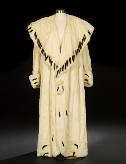 Appraisal: Ermine Fur Coat ca - the fur with vertical pelts