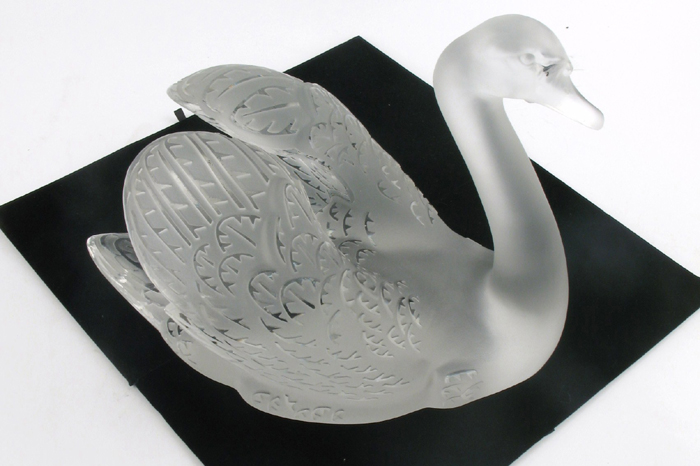 Appraisal: LARGE LALIQUE CRYSTAL SWAN with head up frosted and clear