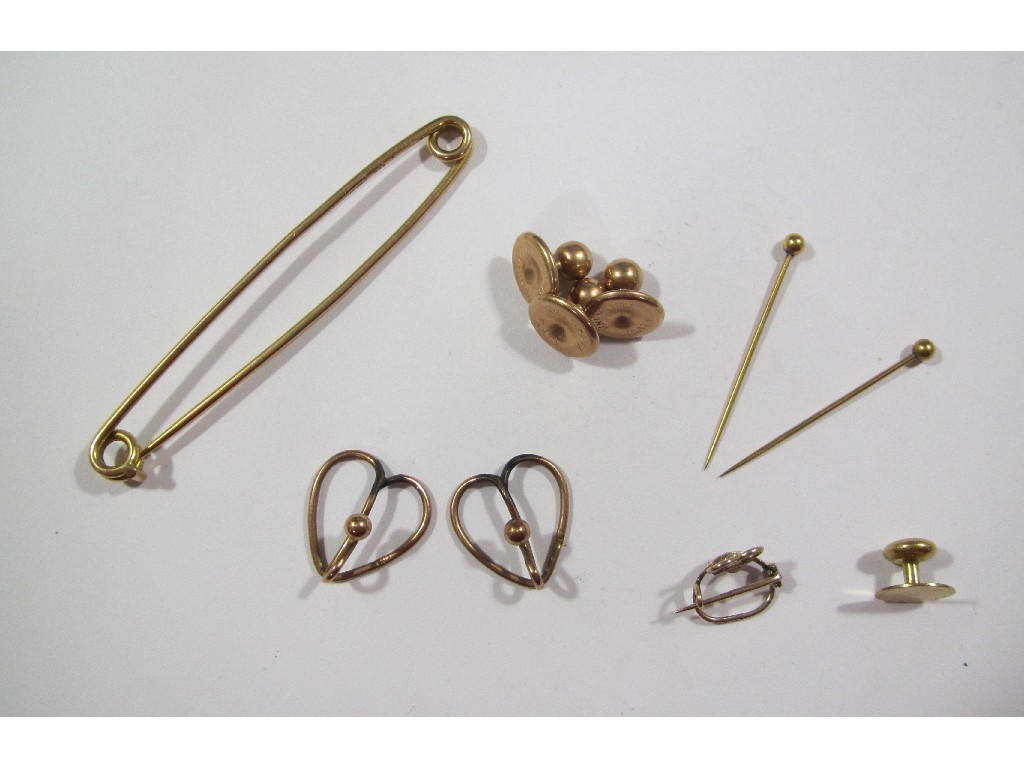 Appraisal: Lot comprising a ct gold kilt pin gms an ct