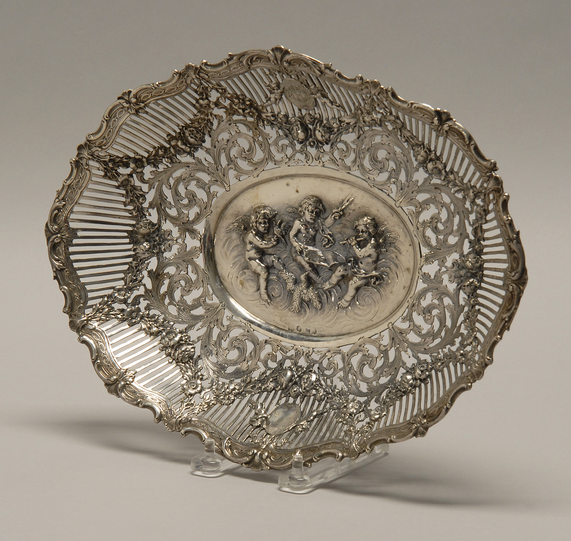 Appraisal: HANAU ROCOCO-STYLE SILVER BASKET Germany Late th Early th CenturyUnidentified