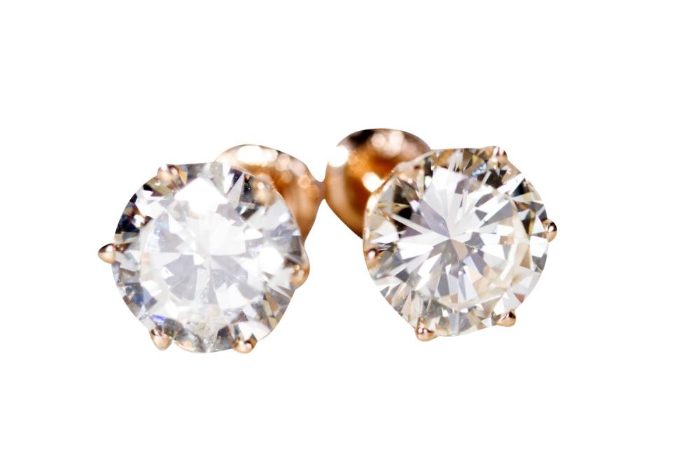 Appraisal: PAIR OF KARAT DIAMOND STUDSstamped k one diamond N SI