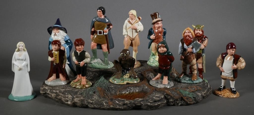 Appraisal: Royal Doulton Middle Earth figure set with base Lord of