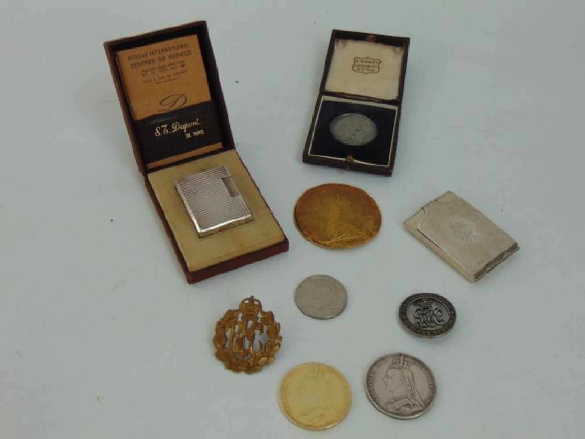 Appraisal: A collection of coins and medals including two Victorian examples