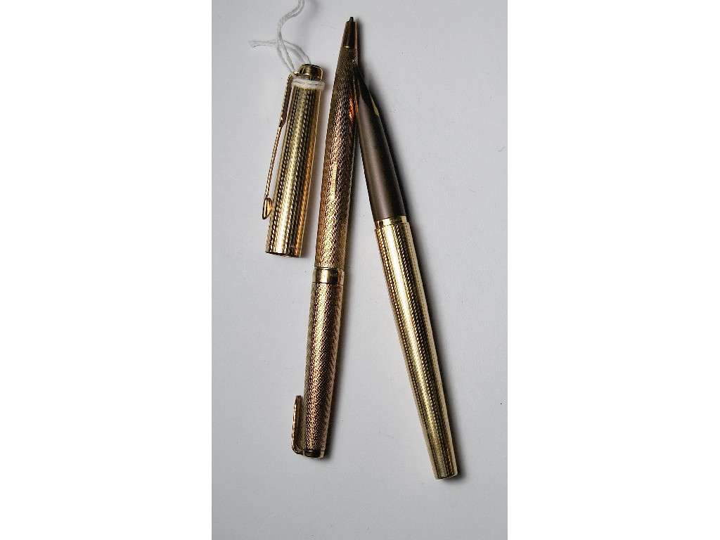 Appraisal: ct gold Parker ball-point pen clip broken to w gold