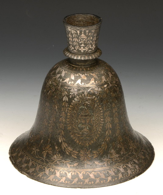 Appraisal: AN EARLY TH CENTURY INDIAN BIDRIWARE HOOKAH BASE of bell