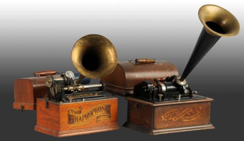 Appraisal: Lot of Edison Player Phonographs Description Includes one Edison standing