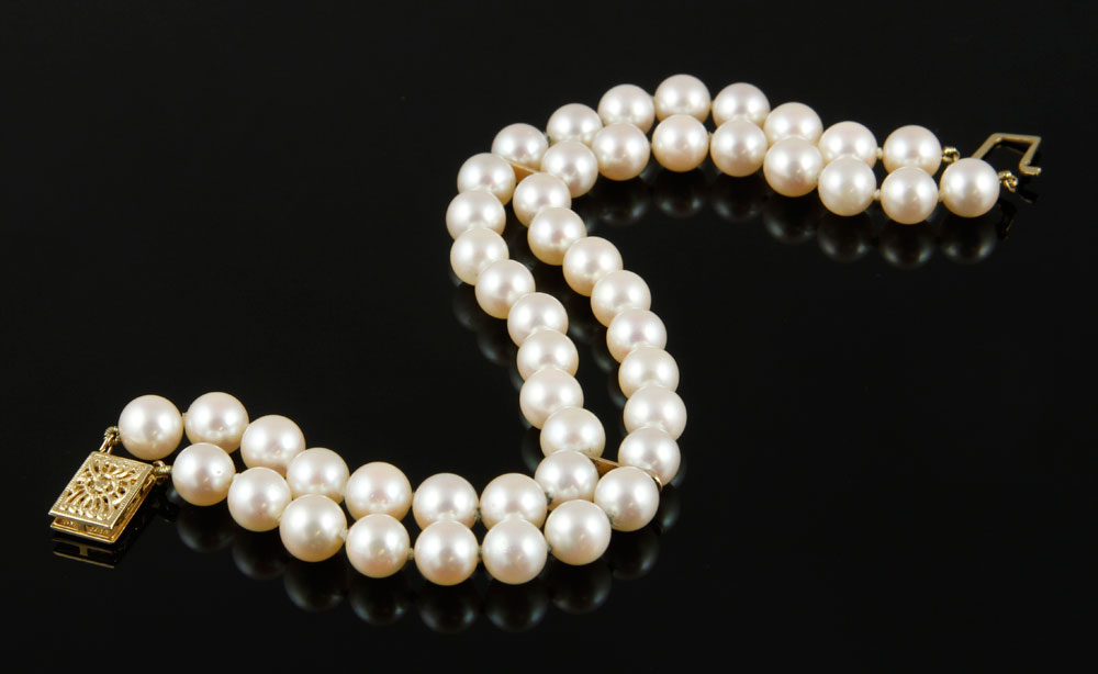 Appraisal: - Lustrous Double Strand pearl Bracelet Lustrous double strand white