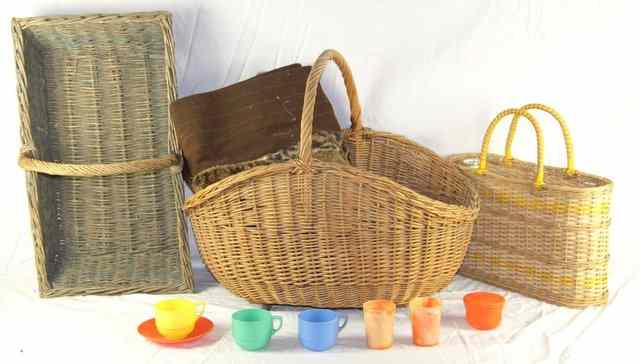 Appraisal: Various travelling rugs picnic baskets etc