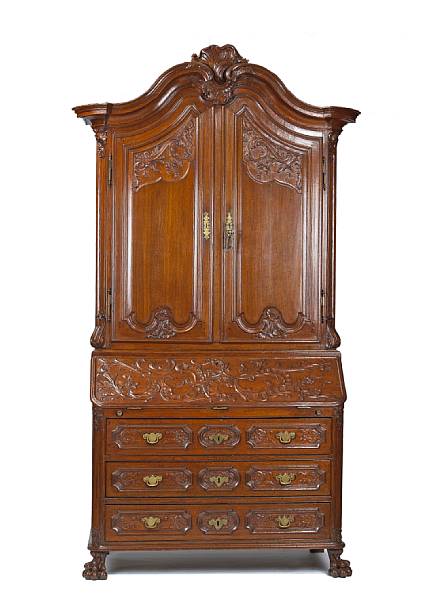 Appraisal: An imposing early Louis XV oak secr taire second quarter