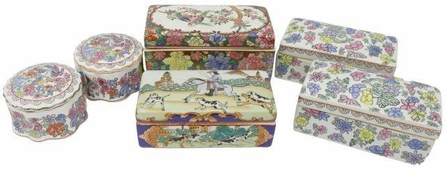 Appraisal: lot of Chinese famille rose and polychrome decorated porcelain boxes