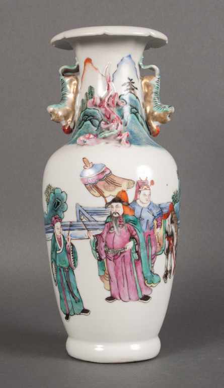 Appraisal: Chinese Export Famille Rose porcelain vase foo dog handles and