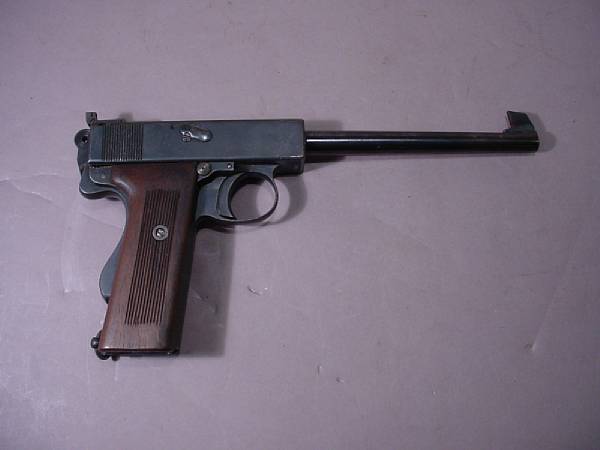 Appraisal: A Webley amp Scott Model Mark I semi-automatic pistol Serial