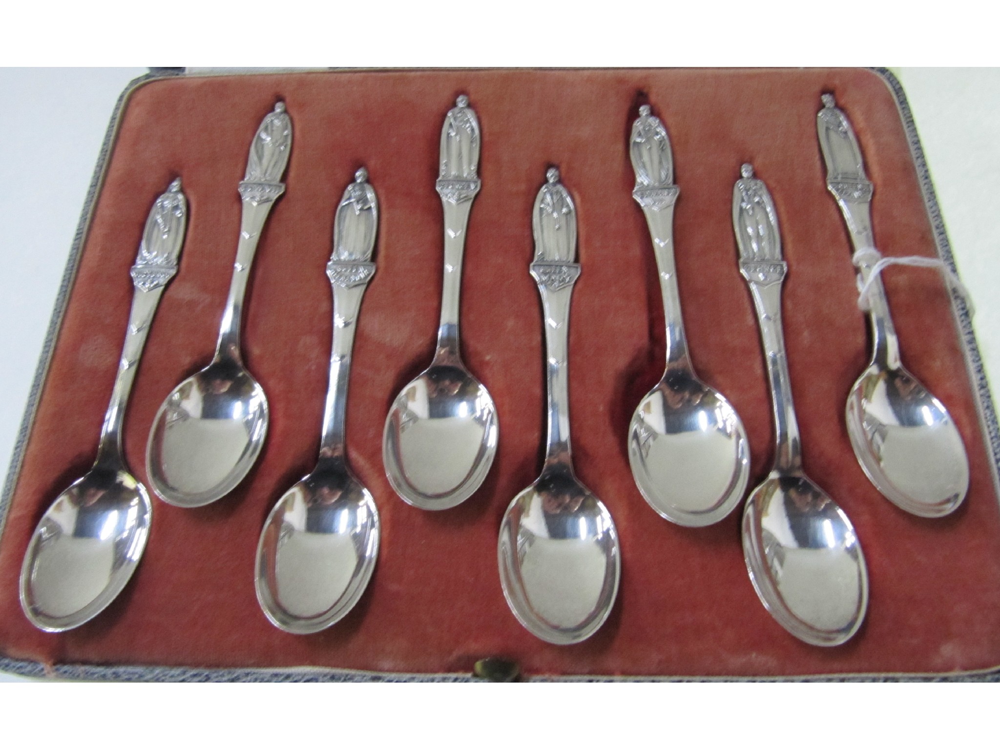 Appraisal: A cased set of six silver teaspoons depicting British Monarchs