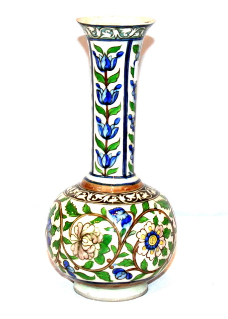 Appraisal: AN ISNIK BALUSTER VASE with tall neck decorated in green