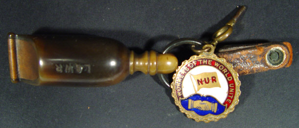 Appraisal: Enamel National Union of Railwaymen badge and a horn railwayman's