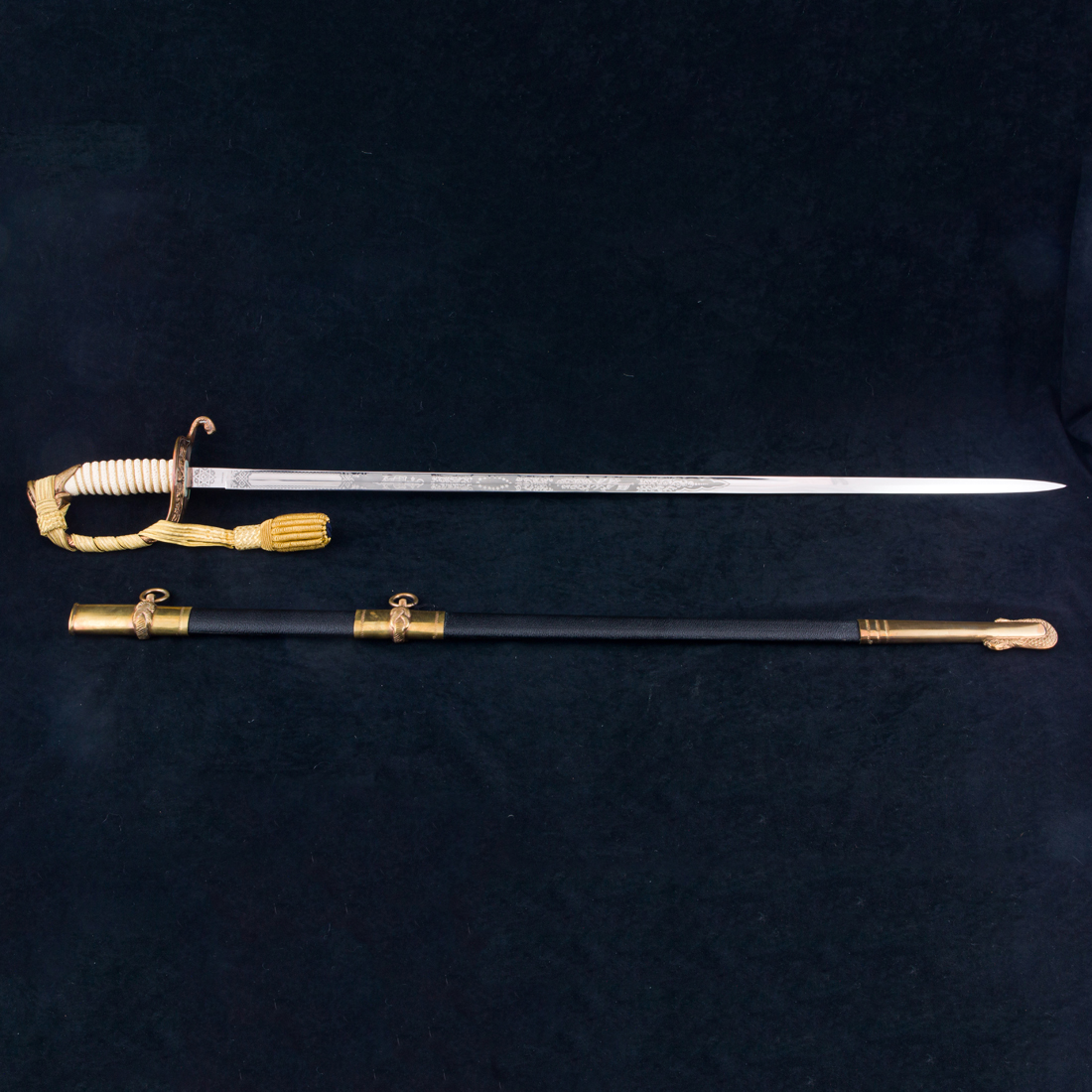 Appraisal: A USN DRESS SWORD HILBURN HAMBURGER A USN dress sword