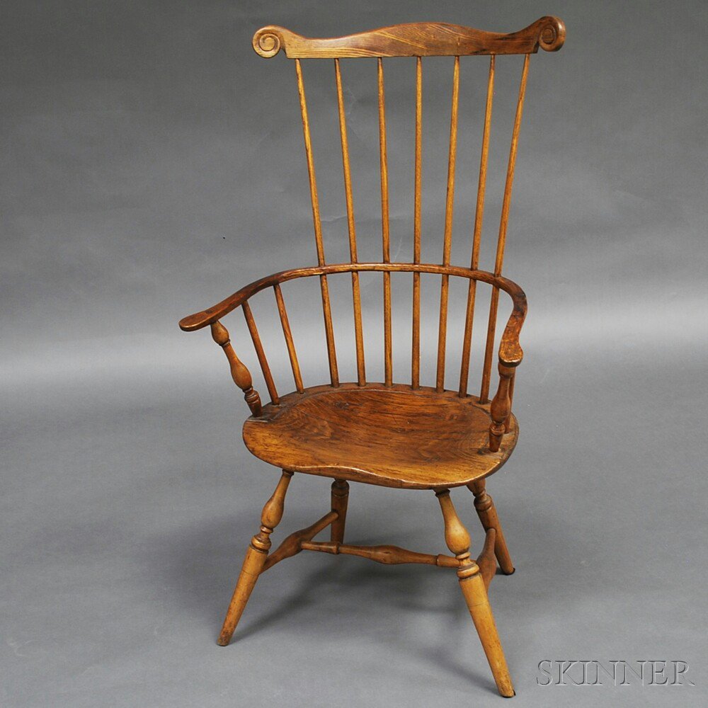 Appraisal: Comb-back Windsor Armchair late th century with serpentine cresting and