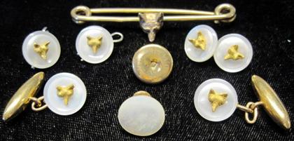 Appraisal: karat yellow gold mother of pearl and ruby 'fox head'