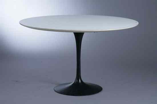 Appraisal: MID-CENTURY MODERN EERO SAARINEN DESIGN ROUND-TOP PEDESTAL BASE DINING TABLE