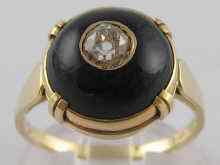 Appraisal: A yellow metal tests carat gold onyx and old cut