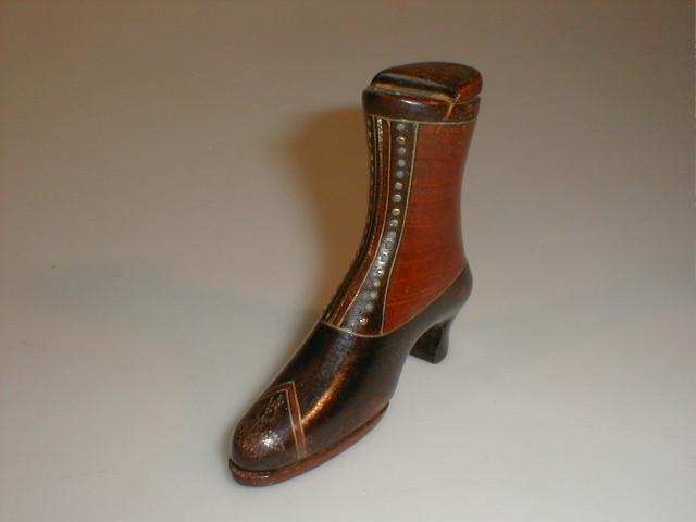 Appraisal: Victorian inlaid mahogany 'lady's boot' double snuff box circa cm