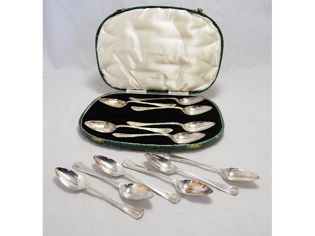 Appraisal: Two sets of cased grapefruit spoons