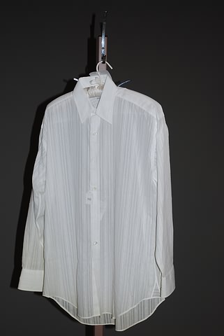 Appraisal: Craig Taylor white cotton long sleeve blouse button front Size