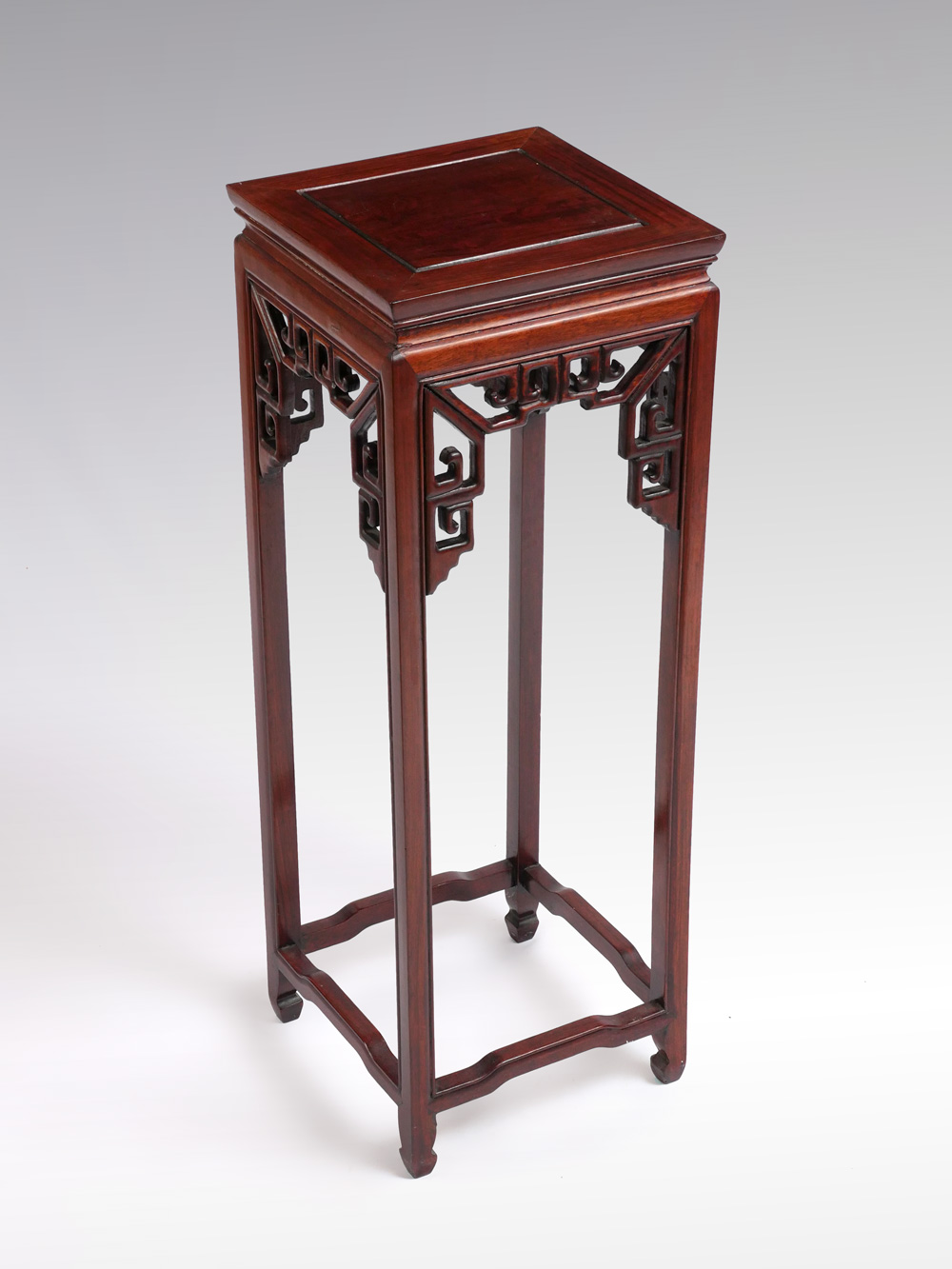 Appraisal: CHINESE ROSEWOOD FERN STAND Carved Rosewood Chinese fern stand having